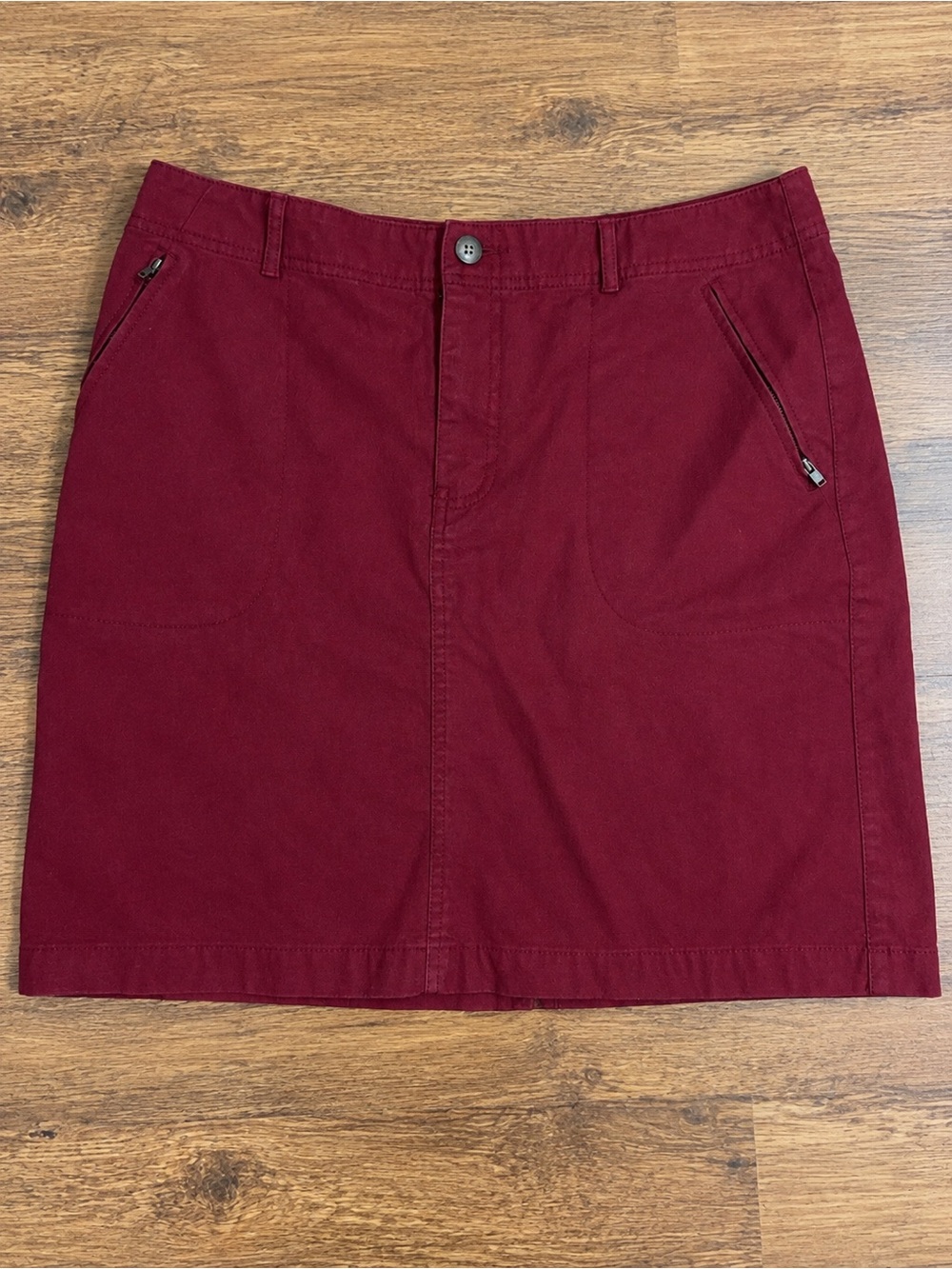 Eddie Bauer Wine Red Mini Skirt with Zip Pockets